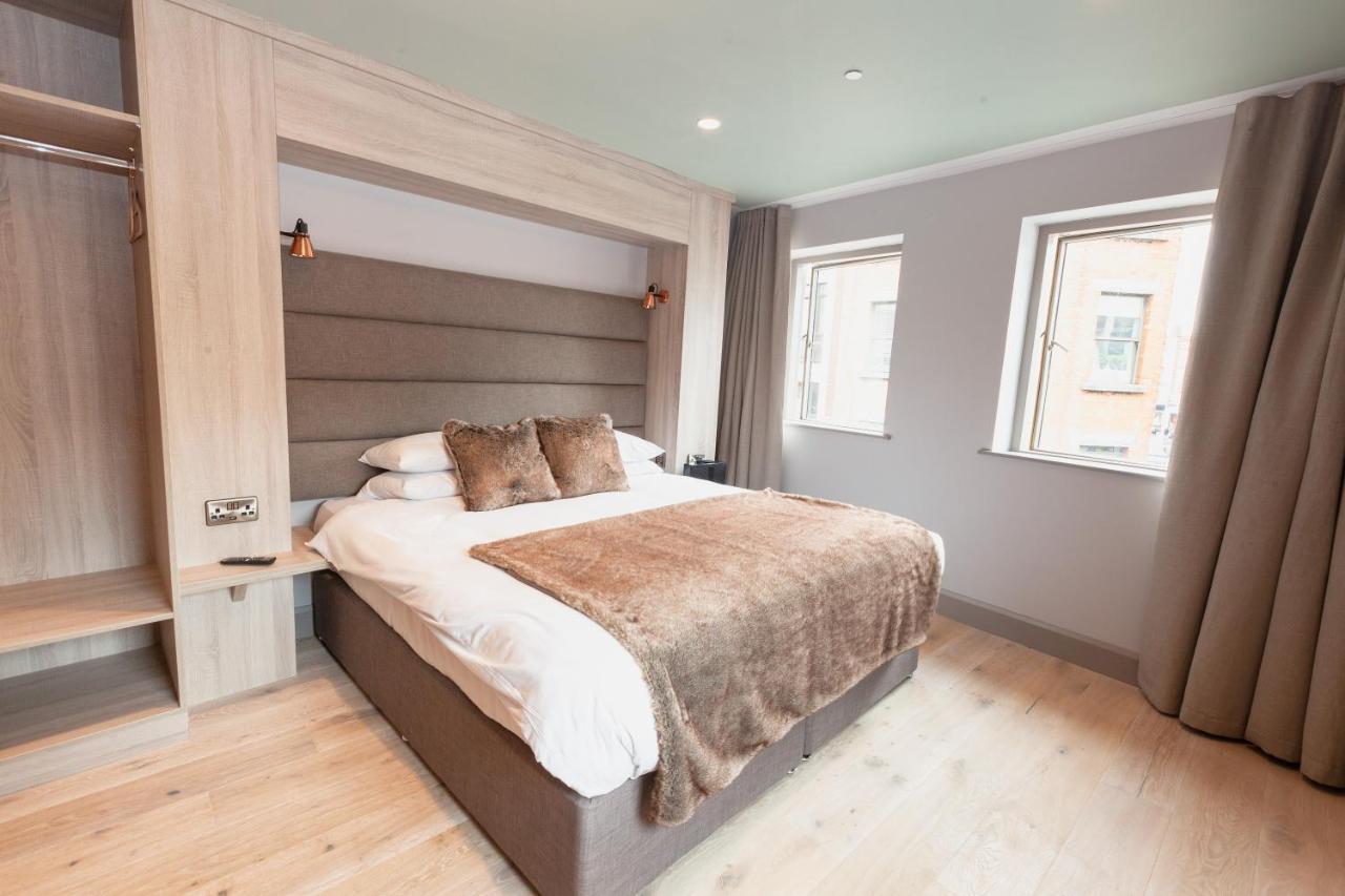 Quarto com Cama King-size